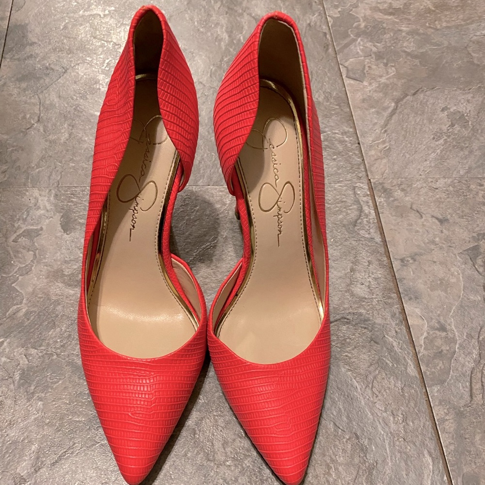 Jessica Simpson Neon coral D’Orsay heels